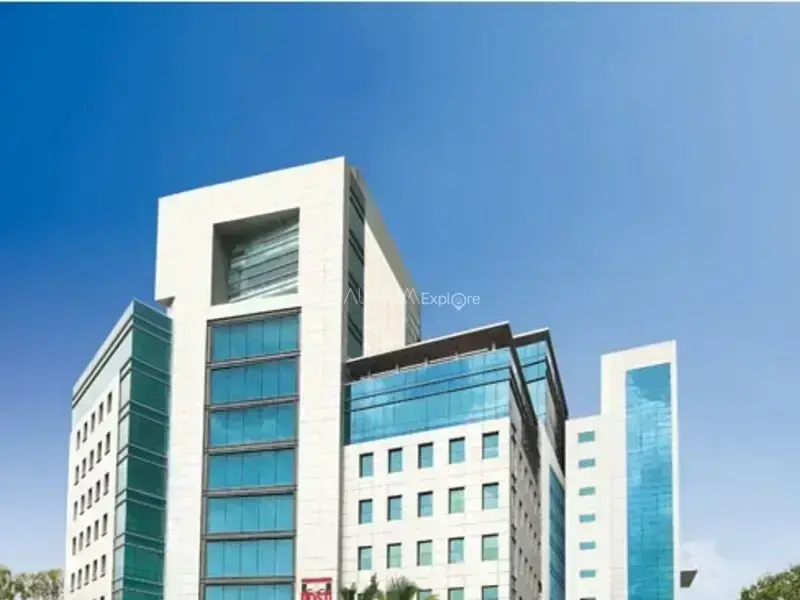 Dosti Pinnacle